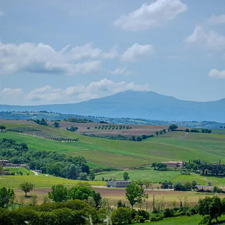 Biofattoria L'upupa * Montalcino